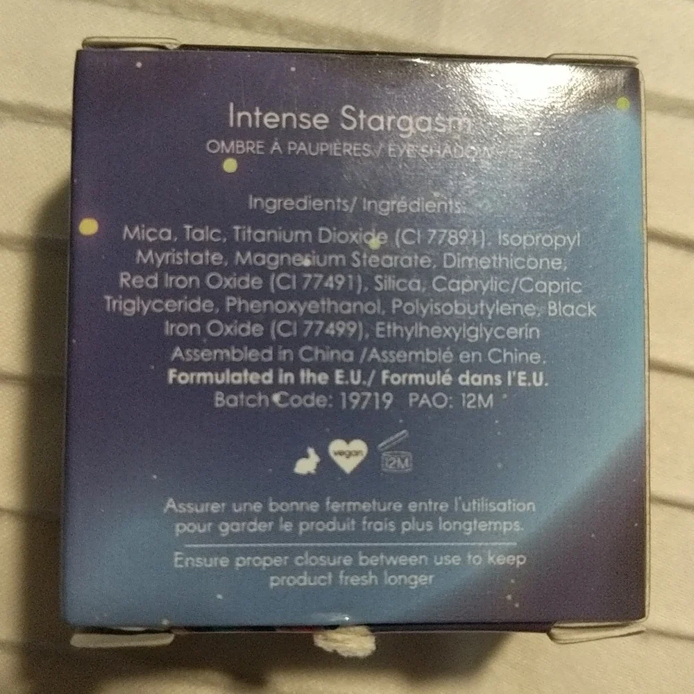 SPACE CASE Eyeshadow